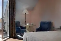 马拉加吉布拉法罗旅馆